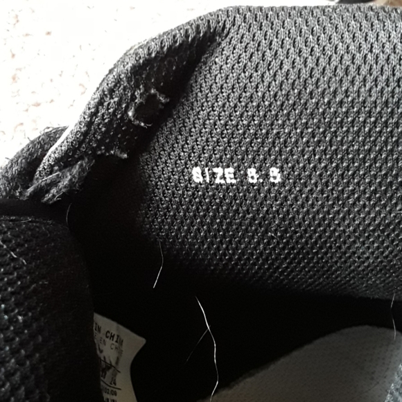 🐖Black and white high top nikes size 5.5 youth - Picture 4 of 5